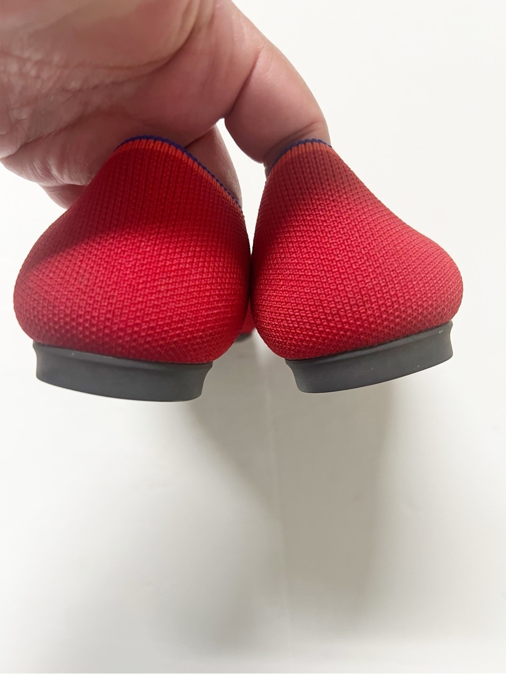 Rothys Womens Bombshell Red Lightweight Knit Slip On The Lounge Flats Size 6.5 - Picture 4 of 7